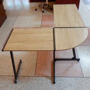 โต๊ะเข้ามุม